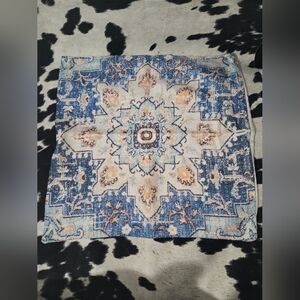 Set Of 2 Blue and Cream Decorative Pillow Covers